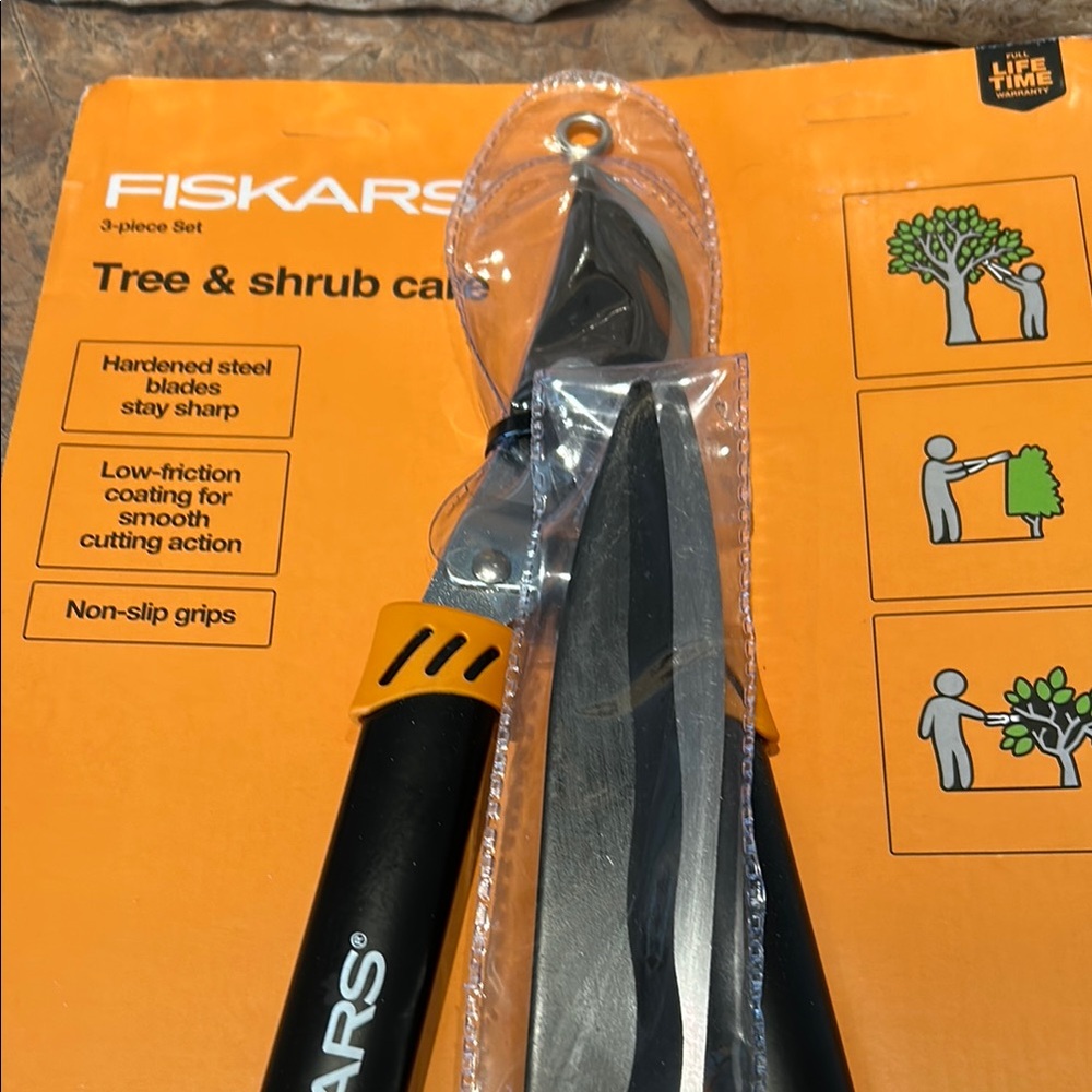 Fiskars Tree & Shrub Care Set